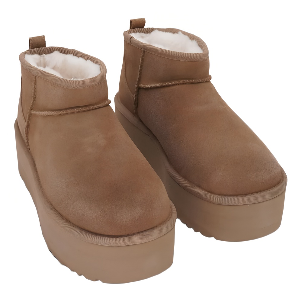 UGG Womens Classic Ultra Mini Platform Boot Chestnut Size 10M